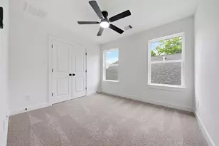 882 Prosper St, Houston, TX 77088 - Photo 28