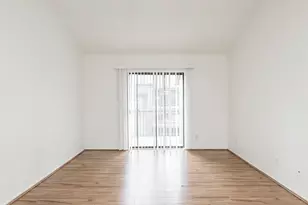 10047 Westpark Dr, Houston, TX 77042 - Photo 8