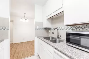 10047 Westpark Dr, Houston, TX 77042 - Photo 12