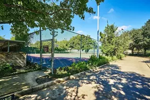10047 Westpark Dr, Houston, TX 77042 - Photo 24