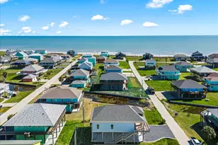 950 Sue Dr, Crystal Beach, TX 77650 - Photo 28