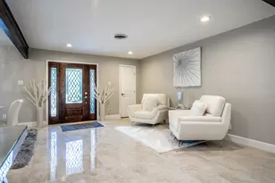12739 Memorial Dr, Houston, TX 77024 - Photo 2