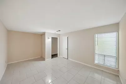 1926 Maple Lakes Drive, Houston, TX 77339 - Photo 32