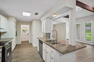 1926 Maple Lakes Dr, Houston, TX 77339 - Photo 14