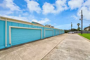7508 Stewart Rd, Galveston, TX 77551 - Photo 46