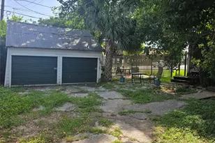 1552 Lombardy St, Houston, TX 77023 - Photo 8