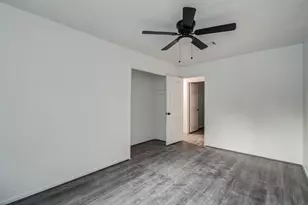 5006 Village Springs Dr, Houston, TX 77339 - Photo 34