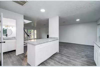 5006 Village Springs Drive, Houston, TX 77339 - Photo 12