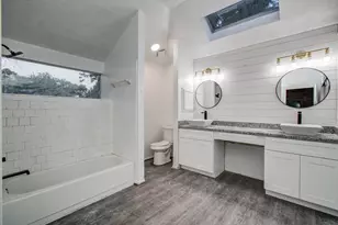 5006 Village Springs Dr, Houston, TX 77339 - Photo 44