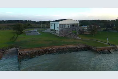 5330 Bayside Drive, Baytown, TX 77523 - Photo 32