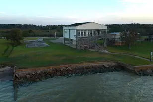 5330 Bayside Dr, Baytown, TX 77523 - Photo 32