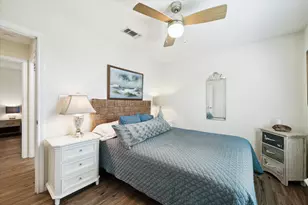 4003 Reeves Dr, Galveston, TX 77554 - Photo 12