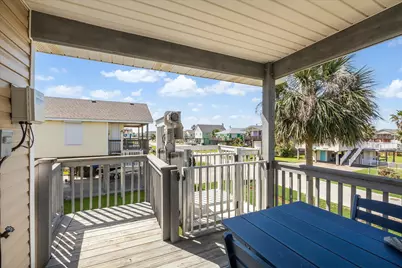 4003 Reeves Drive, Galveston, TX 77554 - Photo 20