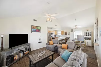 4003 Reeves Drive, Galveston, TX 77554 - Photo 8