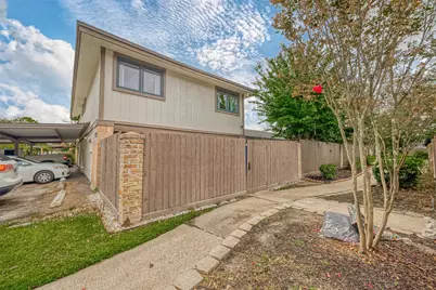 12042 Mighty Oak Drive #B, Houston, TX 77066 - Photo 4