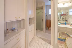 7918 Fairdale Ln, Houston, TX 77063 - Photo 16