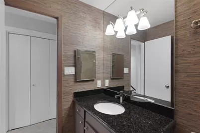 7929 Woodway Drive #4, Houston, TX 77063 - Photo 20