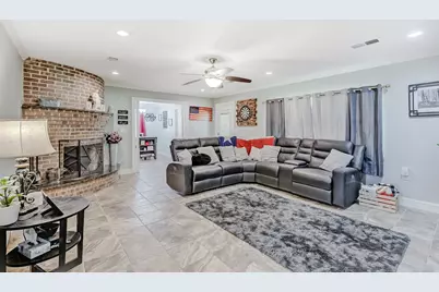 450 Piney Point Drive, Sour Lake, TX 77659 - Photo 4