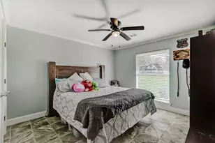 450 Piney Point Dr, Sour Lake, TX 77659 - Photo 20