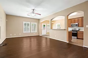 8618 E Highlands Crossing, Highlands, TX 77562 - Photo 8