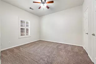 8618 E Highlands Crossing, Highlands, TX 77562 - Photo 22