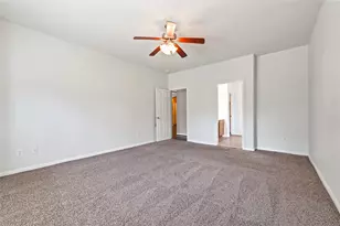 8618 E Highlands Crossing, Highlands, TX 77562 - Photo 14