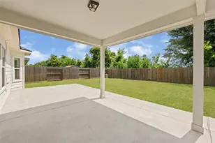 8618 E Highlands Crossing, Highlands, TX 77562 - Photo 26