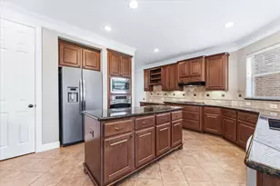18715 N Thomas Shore Dr, Cypress, TX 77433 - Photo 10