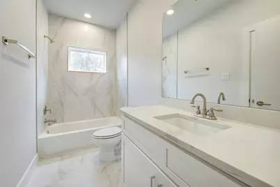 853 Mansfield Street #F, Houston, TX 77091 - Photo 12