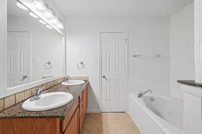 18439 Sunrise Oaks Court, Montgomery, TX 77316 - Photo 18