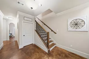 5950 Kiam St, Houston, TX 77007 - Photo 2
