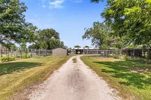 7909 Powerline Rd, Richmond, TX 77469 - Photo 36