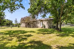 7909 Powerline Rd, Richmond, TX 77469 - Photo 24