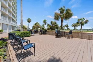 1401 E Beach Dr, Galveston, TX 77550 - Photo 20