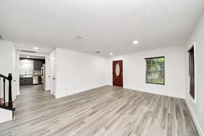 1910 Fallow Lane, Houston, TX 77049 - Photo 8