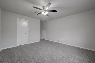 919 Mockingbird Way, Sugar Land, TX 77478 - Photo 32