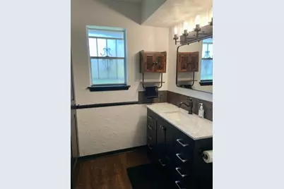 2310 Brooktree Drive, Houston, TX 77008 - Photo 24
