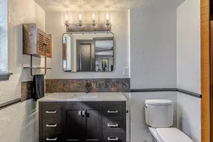 2310 Brooktree Dr, Houston, TX 77008 - Photo 22