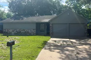 15818 Willbriar Ln, Houston, TX 77489 - Photo 1