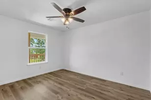628 Oakdale St, Shoreacres, TX 77571 - Photo 20