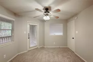 10 Hancock St, Conroe, TX 77301 - Photo 28