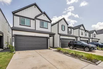 3227 Creston Gate Drive, Houston, TX 77047 - Photo 2