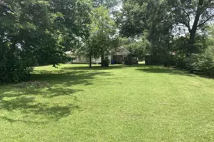 1305 E Goliad Ave, Crockett, TX 75835 - Photo 10