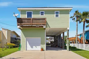 16606 Curlew Rd, Jamaica Beach, TX 77554 - Photo 2