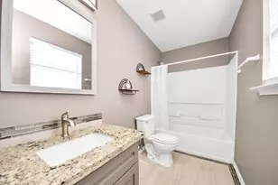 19042 Remington Mill Dr, Houston, TX 77073 - Photo 26