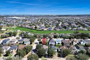 19042 Remington Mill Dr, Houston, TX 77073 - Photo 2