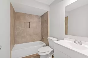 125 Bastrop St, Angleton, TX 77515 - Photo 14