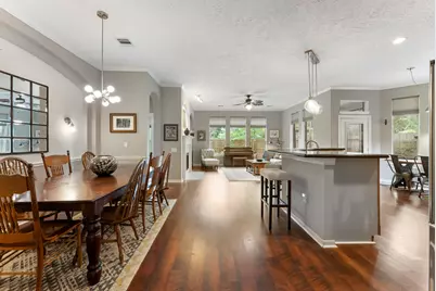 74 Shannon Green Court, The Woodlands, TX 77384 - Photo 6