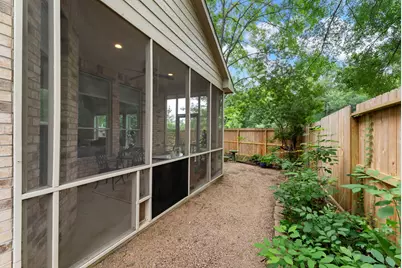 74 Shannon Green Court, The Woodlands, TX 77384 - Photo 24
