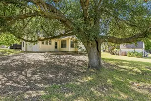 3447 Azalea St, Brenham, TX 77833 - Photo 24